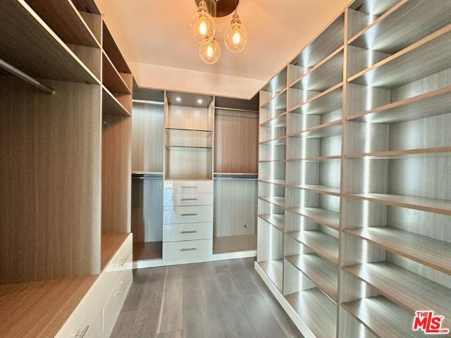 999 N Doheny Drive 612