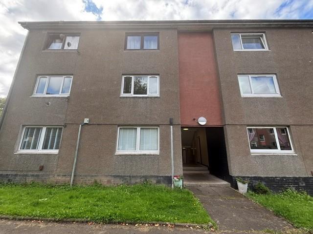 99 Thurso Cresent, Dundee 2 bed flat to rent £695 pcm £160 pw
