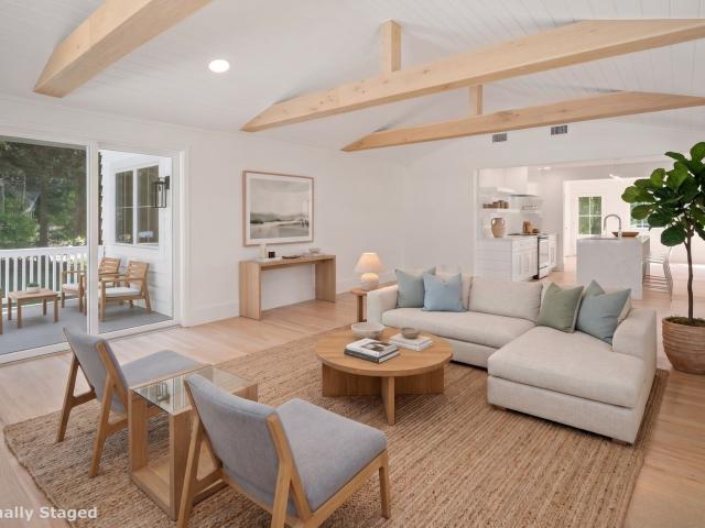 99 Weed Street, New Canaan, US, CT