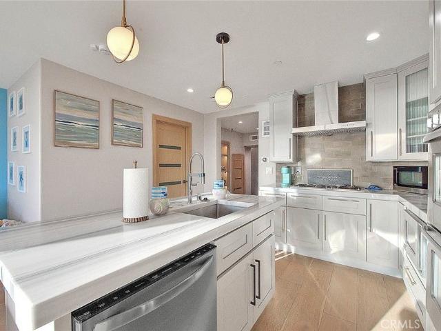 99 A Surfside, US, CA
