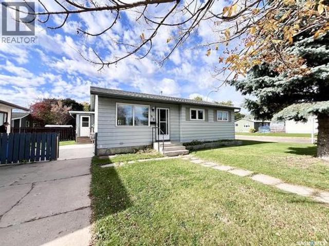 99 Bowerman Crescent, Prince Albert, SK, S6V 6G3 house for sale | Listing ID SK050266 | Royal LePage