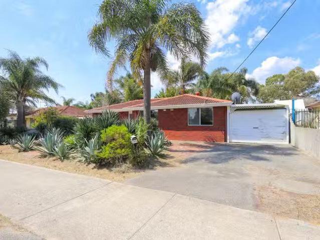 99 Eighth Road, Armadale, WA 6112