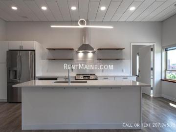 99 Franklin St. Unit, 2 beds, 1 full bath