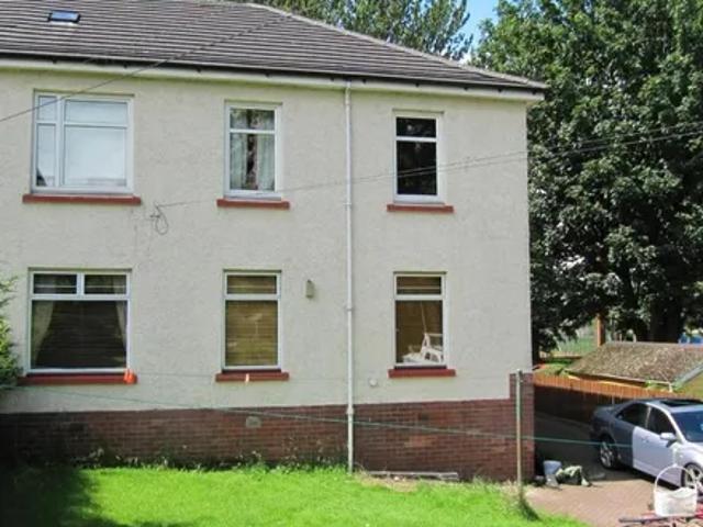 99 Harefield Drive, Scotstounhill, Glasgow, G14 9AN, United Kingdom | 3 bed apartment for rent #112490938 | Rentberry