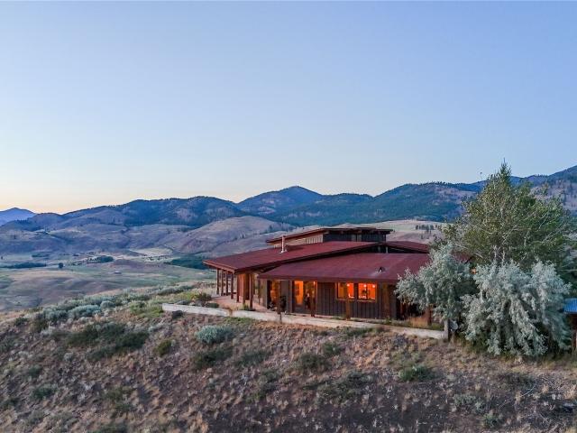 99 Hilltop Dr, Winthrop, WA 98862 | MLS #2423