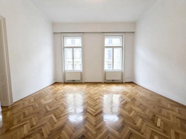 99 m² Altbauwohnung mit großzügigen Räumen in 1060 Wien