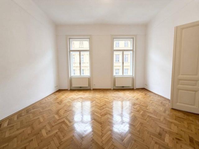 99 m² Altbauwohnung mit großzügigen Räumen in 1060 Wien