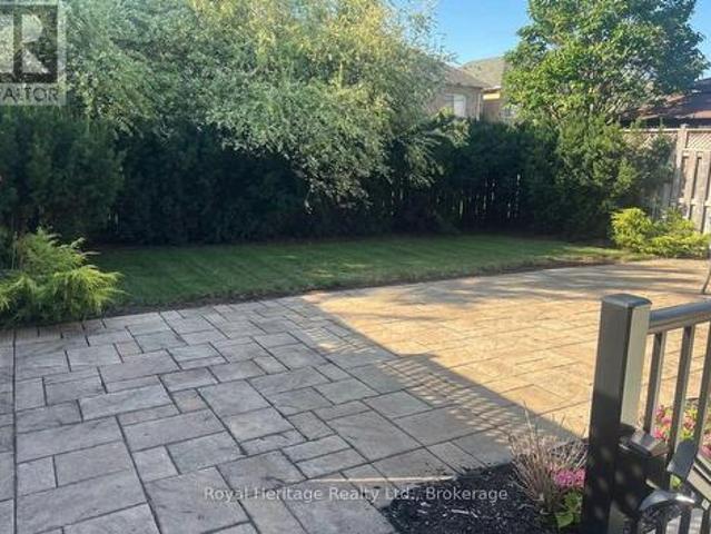 Lower Level 99 Montague Lower Level Avenue, Clarington Courtice, ON, L1E 3J8 house for lease | Listing ID E13682 | Royal LePage