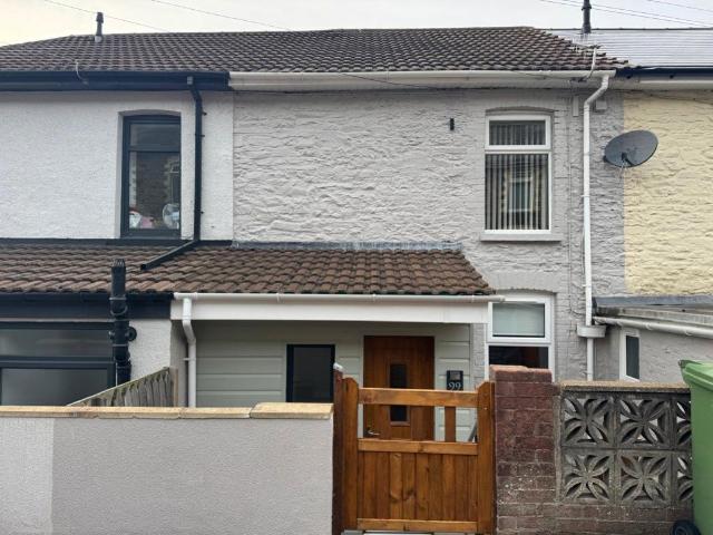 99 North Road, Pontywaun, Crosskeys NP11, 2 bed property to rent, £850 pcm | PrimeLocation