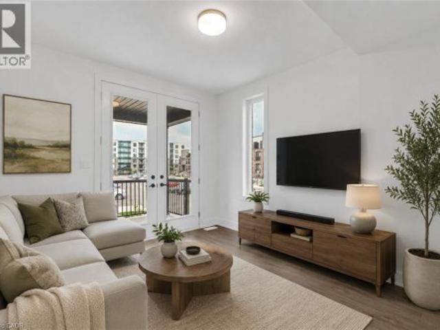 99 Roger Street Unit# 61, Waterloo, ON, N2J 1A4 townhouse for sale | Listing ID 40858 | Royal LePage
