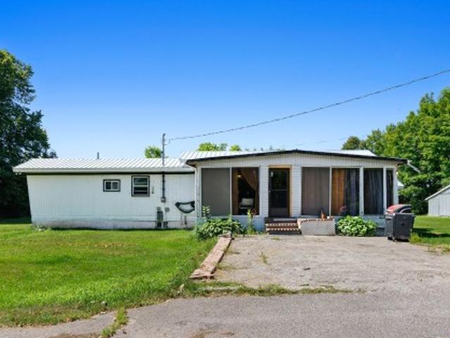 99 Route 148, Bristol, QC, J0X 1G0 house for sale | Listing ID 18457 | Royal LePage