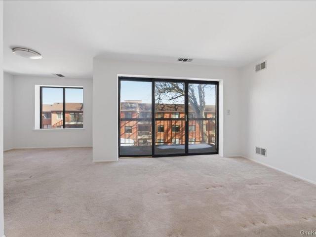 99 S Park Avenue 314