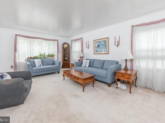 99 Somerset Drive