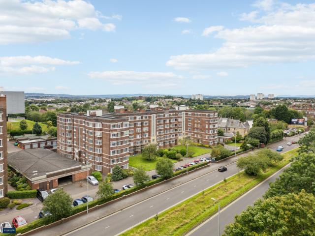 99B Kelvin Court, Glasgow G12 0AH