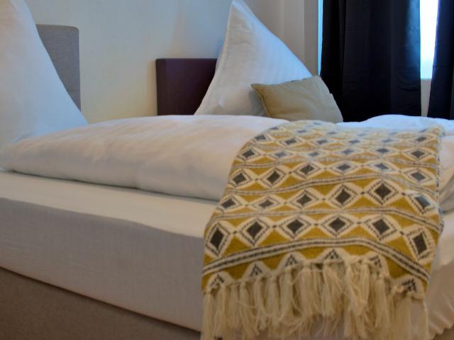 99qm FeWo Uniklinik Essen, Essen Amsterdam Apartments for Rent