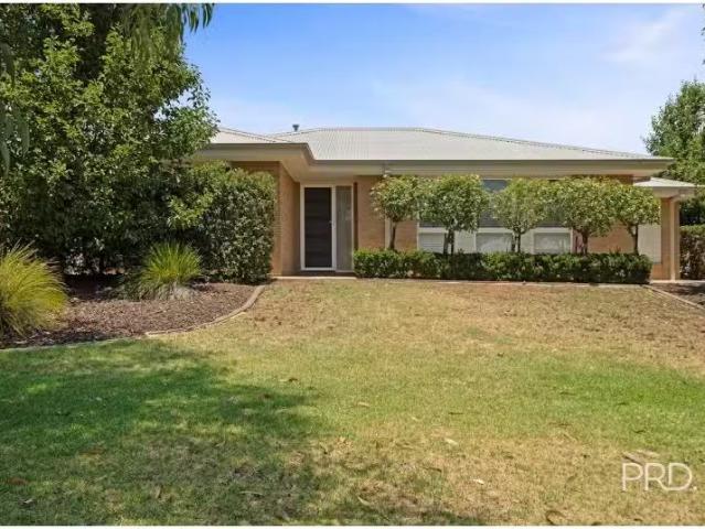 9 Murndal Pl, Bourkelands House for rent Listed by Leasing Co.