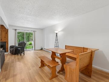 9 Maple Trail
