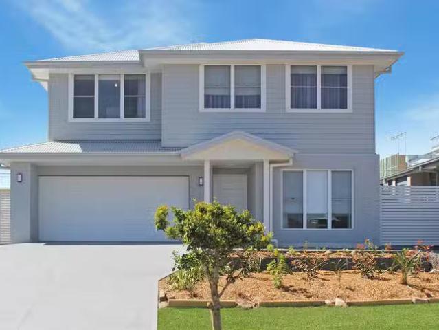 9 Marine Parade, Lake Cathie, NSW 2445