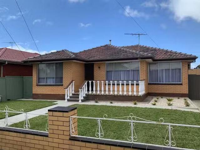 9 Maynooth Drive, Norlane, VIC 3214 House for Rent