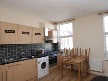 9 Maybury Street, London, SW17 0SB, United Kingdom | 1 bed townhouse for rent #123820871 | Rentberry