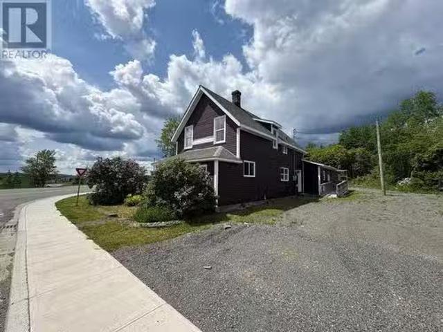 9 Mill Road, Grand Falls Windsor, NL, A2A 1B7 house for sale.