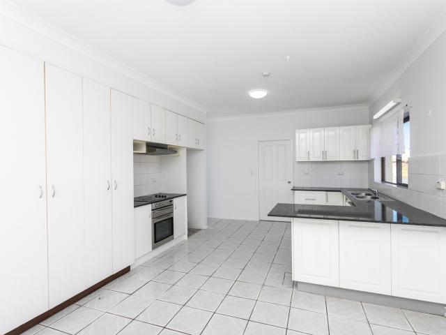 9 Mineral Road, Oak Flats, NSW 2529 Unit for Rent Ray White South Wollongong