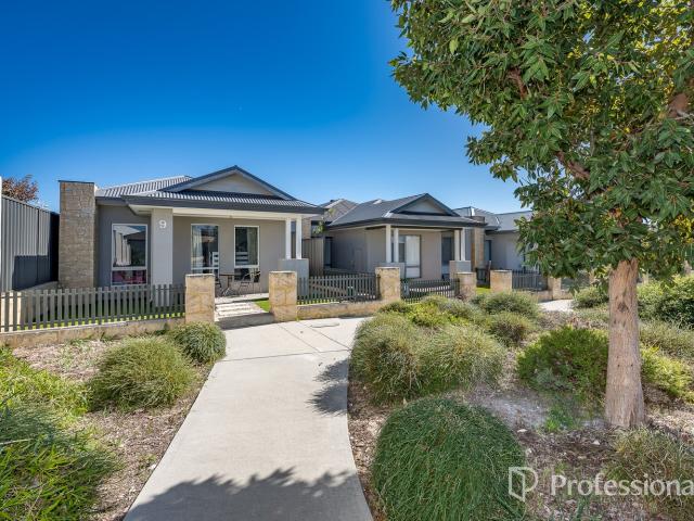 9 Missingham AvenueAlkimos WA 6038, Australia
