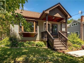 9 Morton Avenue, Hamilton, ON, L9H 2P4 house for sale | Listing ID X13420 | Royal LePage