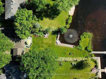 9 Mountview Avenue, Huntsville Chaffey, ON, P1H 1G8 Luxury House for sale | Listing ID X12835 | Royal LePage Carriage Trade Luxury Properties