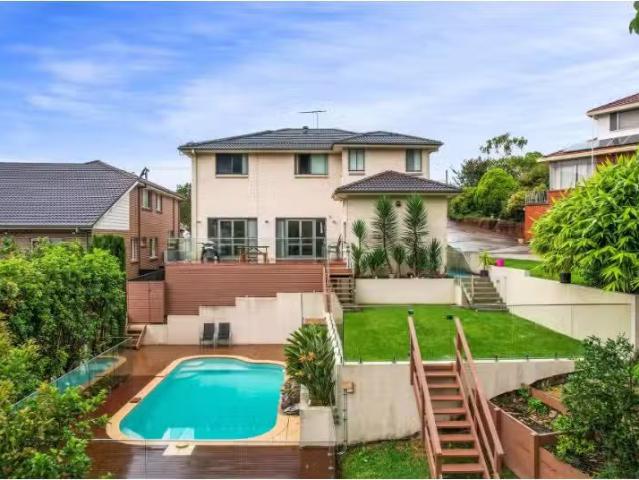 9 Novara Crescent, Como House for rent Listed by Teagan Hunt.