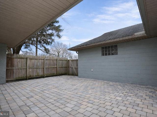 9 Oakmont Road