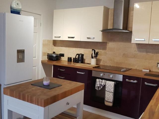 9 Old Wortley Road, Kimberworth. 2 bed terraced house to rent £725 pcm £167 pw