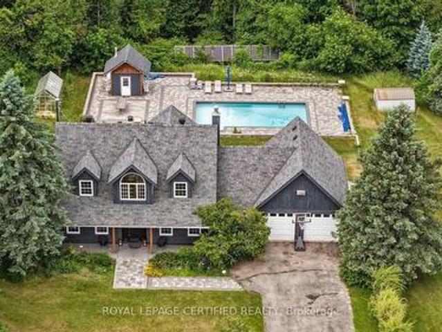 9 Oldfield Court, Melancthon, ON, L9V 3G7 Luxury House for sale | Listing ID X12946 | Royal LePage Carriage Trade Luxury Properties
