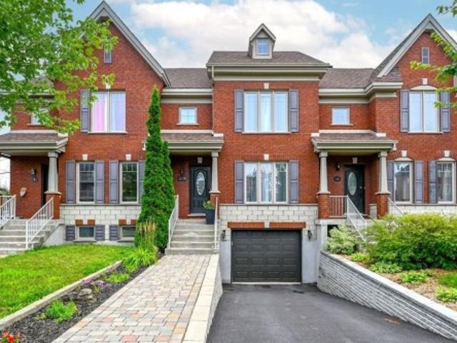 9 Av. Fouquet, Candiac, QC, J5R 6V7 house for sale | Listing ID 9764 | Royal LePage