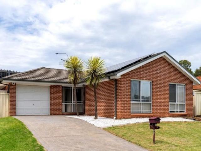 9 Ager Cottage Crescent, Blair Athol