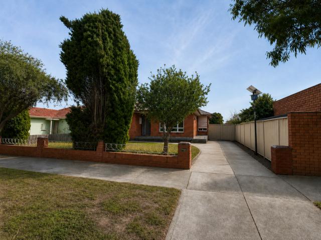 9 Allan Street Fawkner, VIC 3060