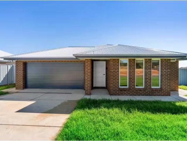 9 Anderson Street, Temora House for rent Listed by Nikki Gers.