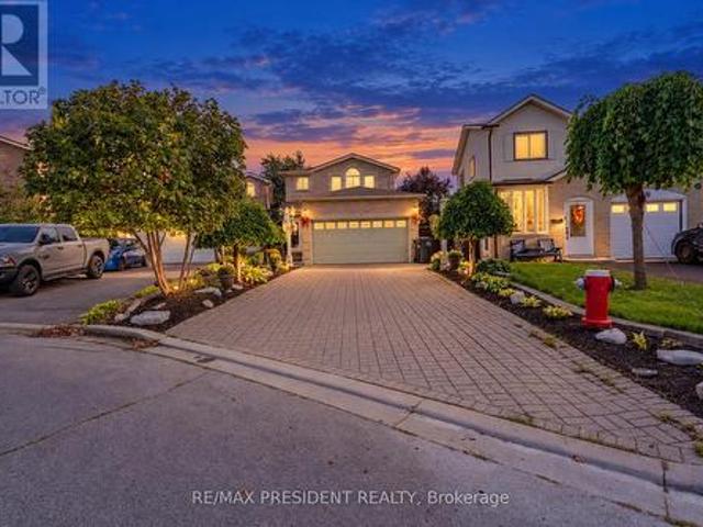 9 Aster Court, Brampton, ON, L6V 3P1 house for sale | Listing ID W13798 | Royal LePage