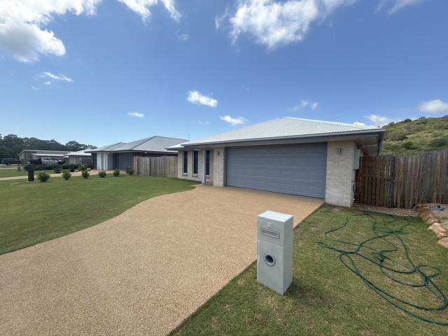 9 Burlington StreetLammermoor QLD 4703, Australia