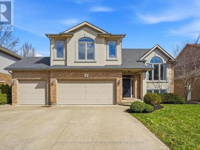 9 Bacon Lane, Pelham Fonthill, ON, L3E 0P5 house for sale | Listing ID X12980 | Royal LePage