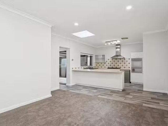 9 Bartlett Crescent, Karrinyup, WA 6018