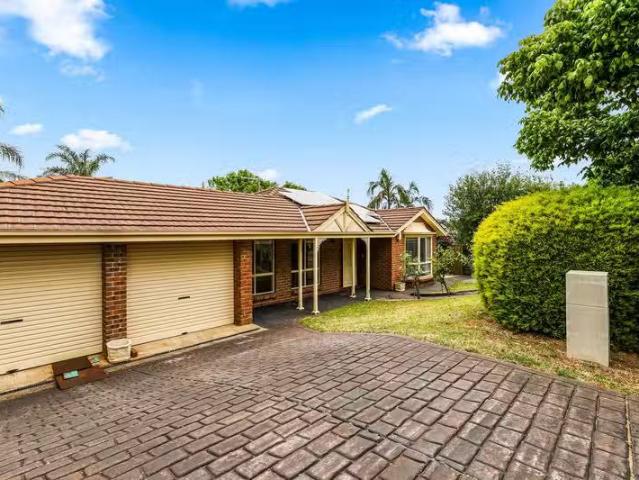 9 Bathbank Crescent, Sheidow Park, SA 5158 House for Rent