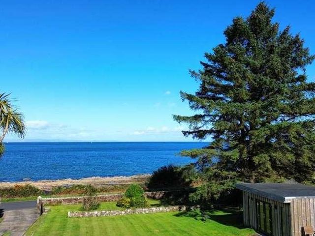 9 bed house for sale