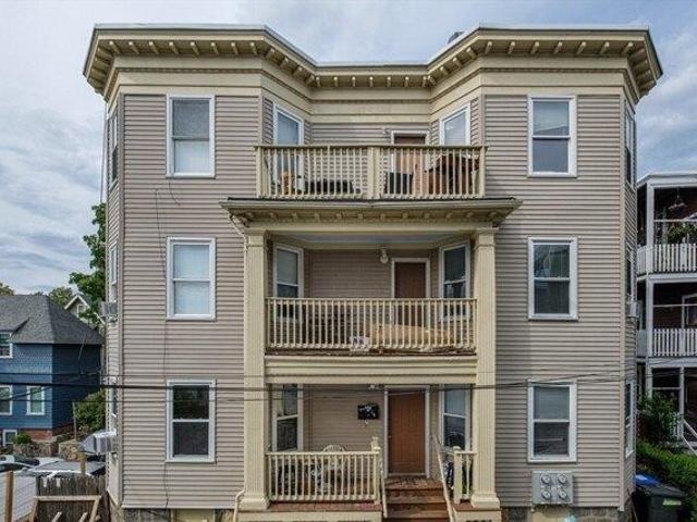 9 bedroom, Boston MA 02125 104571487