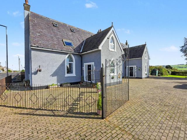 9 bedroom detached house for sale