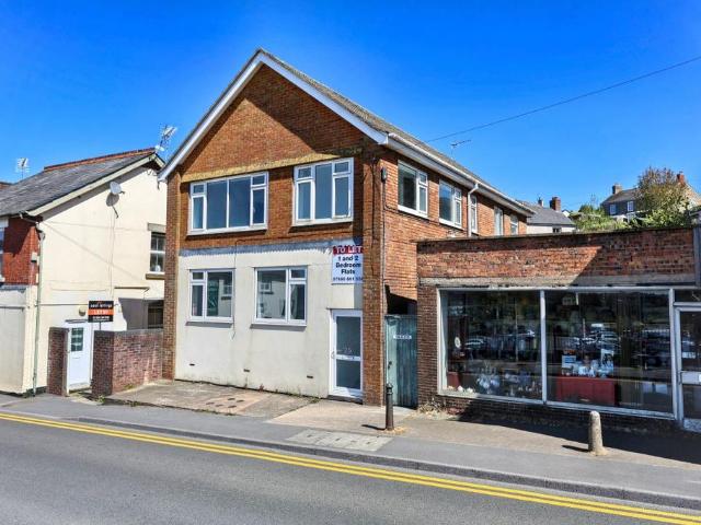 9 bedroom detached house for sale