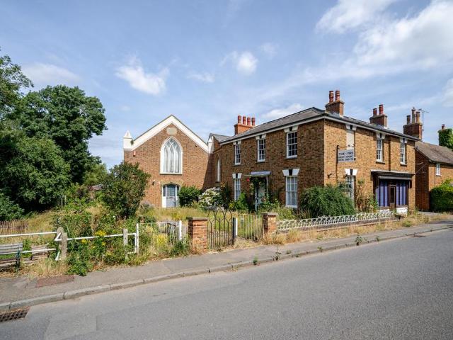 9 bedroom detached house for sale
