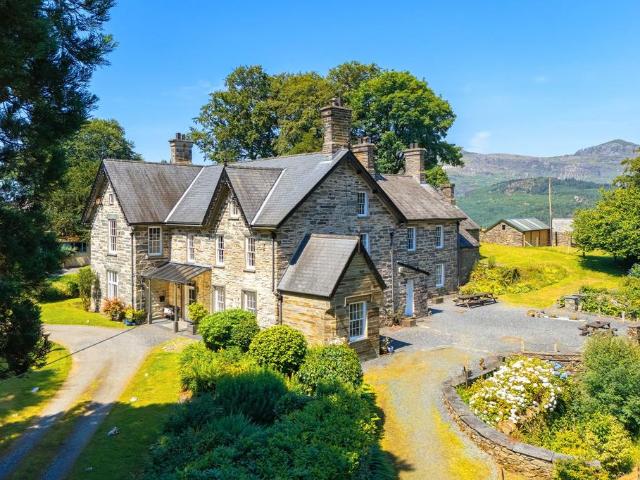 9 bedroom detached house for sale