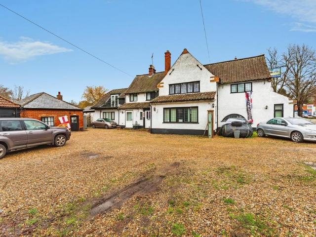 9 bedroom detached house for sale
