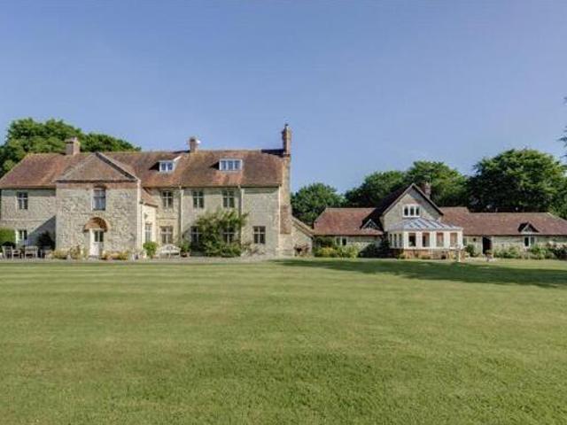 9 Bedroom Detached House For Sale In Aylesbury
